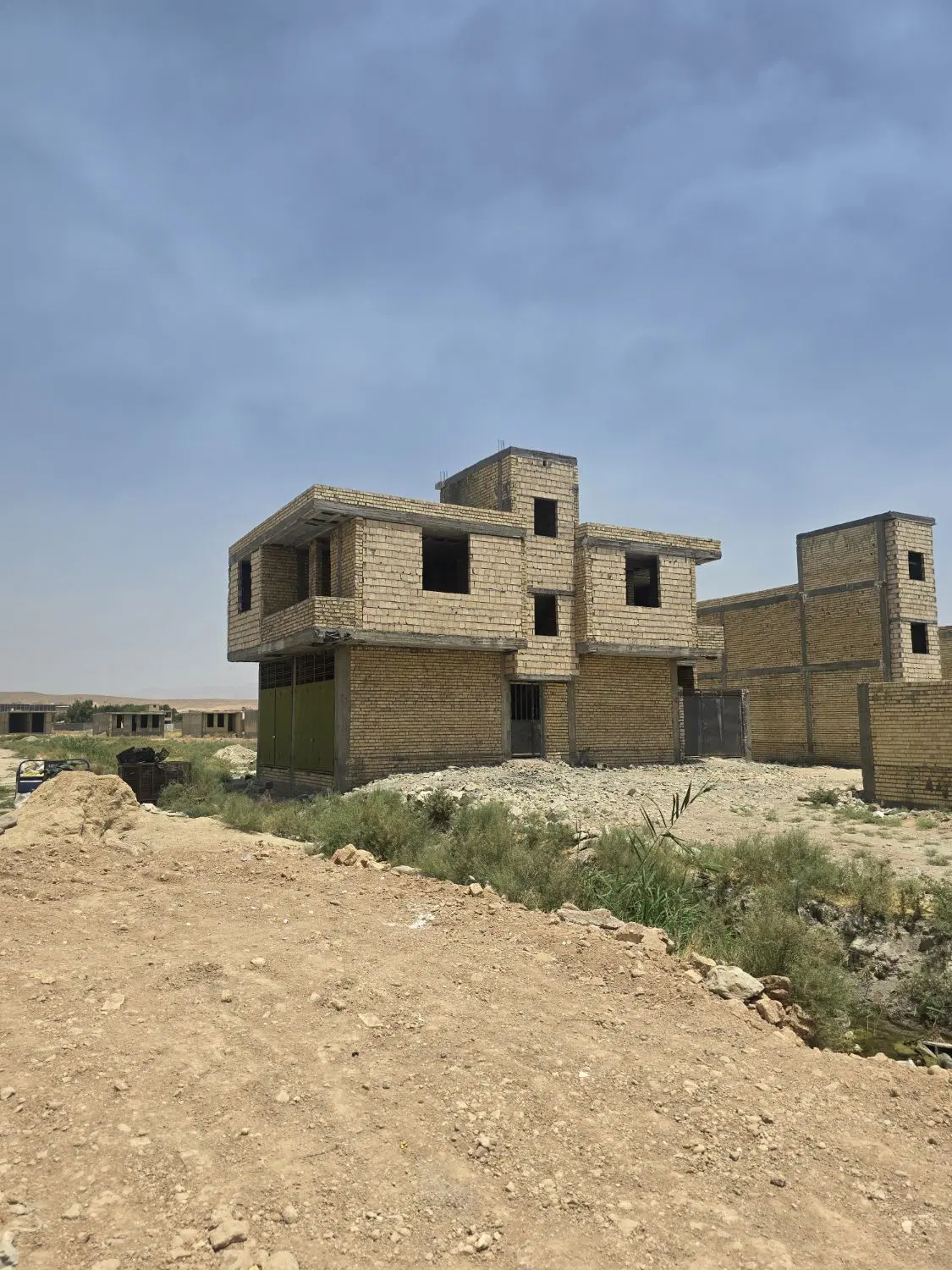 اسکلت سه واحدی