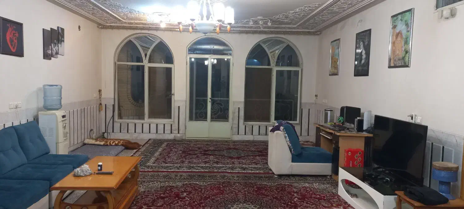 منزل خانه مسکونی دو طبقه اوایل منتظری گلدشت