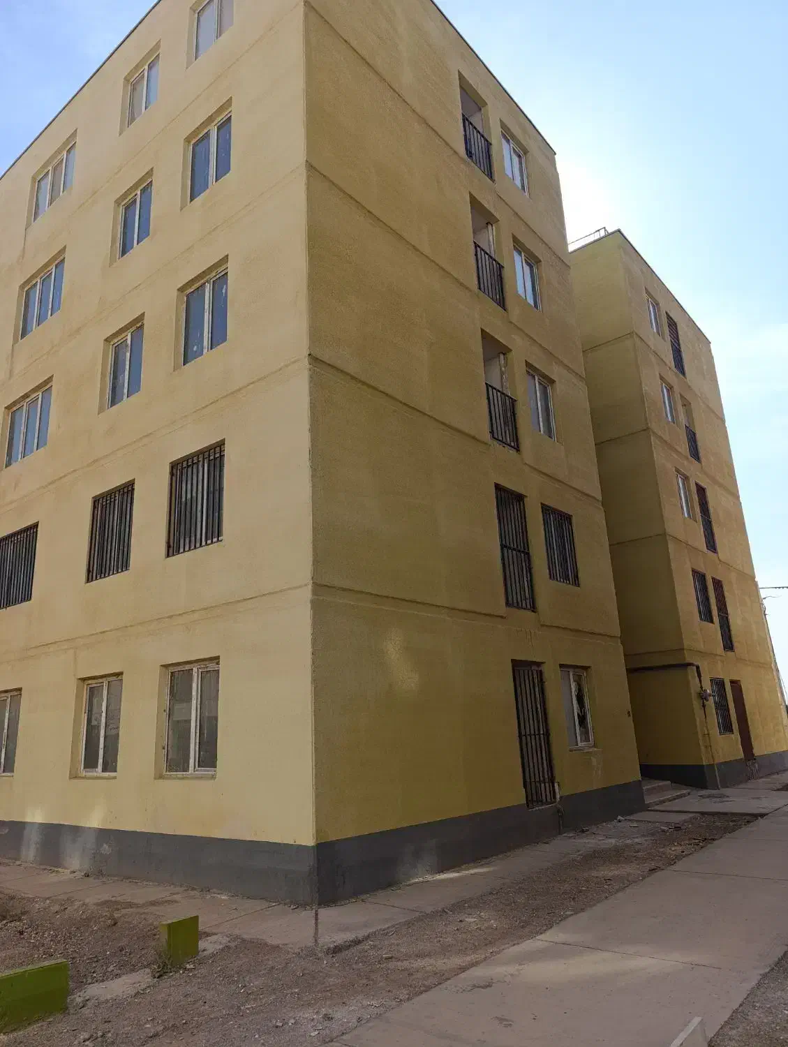 فروش آپارتمان 87متر سه خواب پرند کیسون
