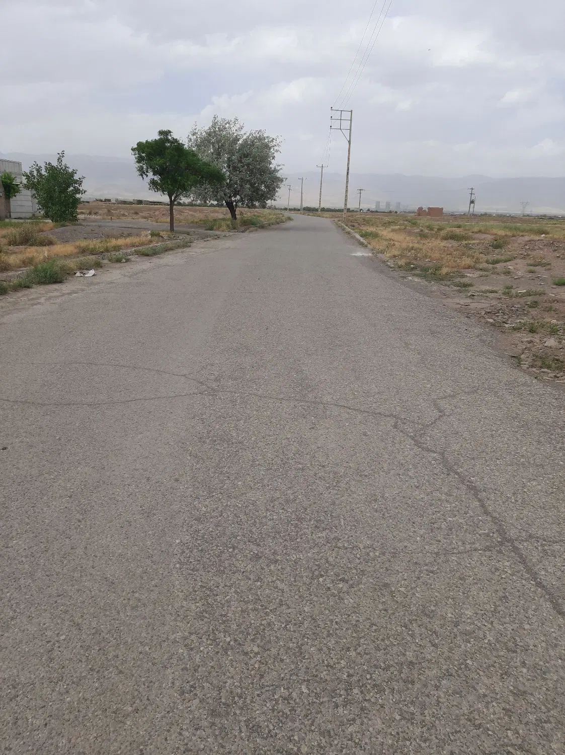 یک قطعه زمین مسکونی روستای قطن اباد