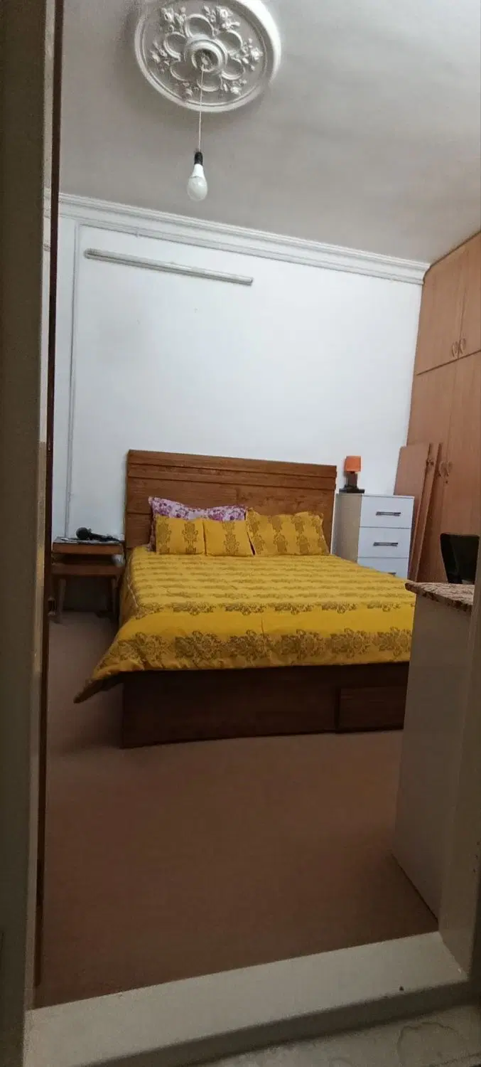 آپارتمان تک واحدی