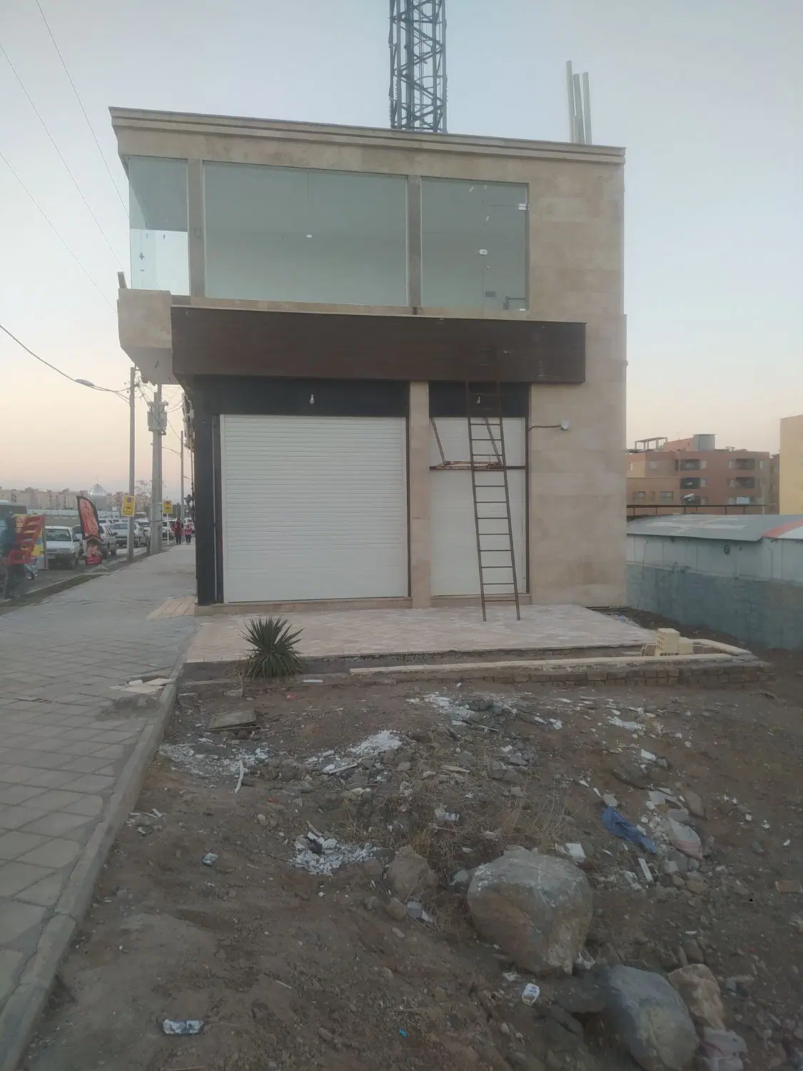 مغازه فروشی مسکن مهر جنب خیابان اصلی
