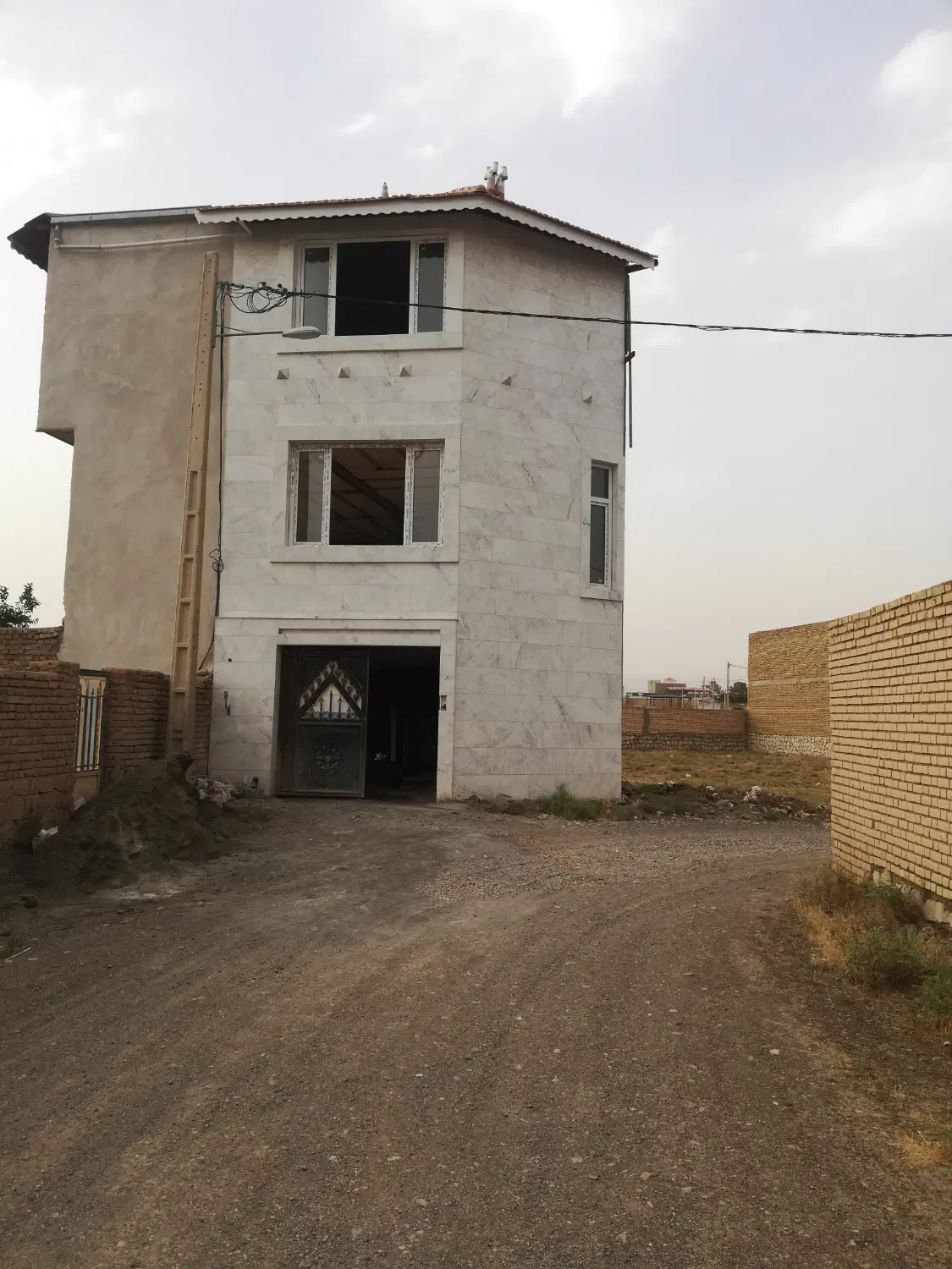 ملک