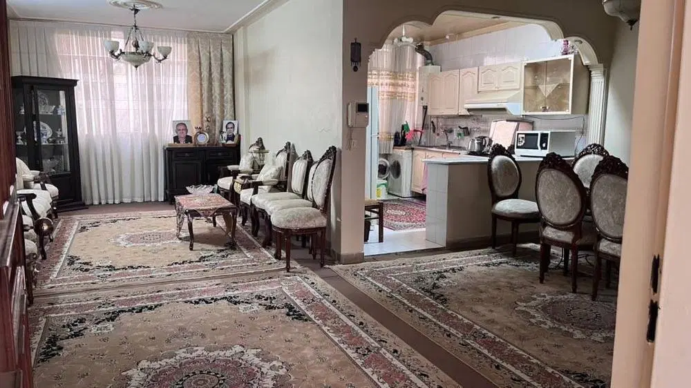 ۸۵متری ، تک واحدی ، همکف ، پارکینگ دار ، خ پیروزی