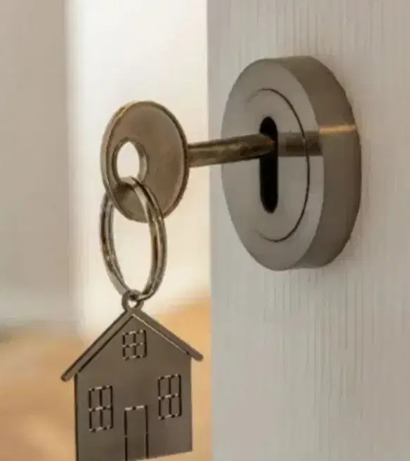 اجاره واحد مسکونی تک واحدی در نزدیکی خیابان اصلی