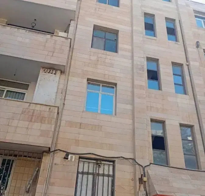 اجاره ۱۰۵ متری طبقه همکف فاز ۳
