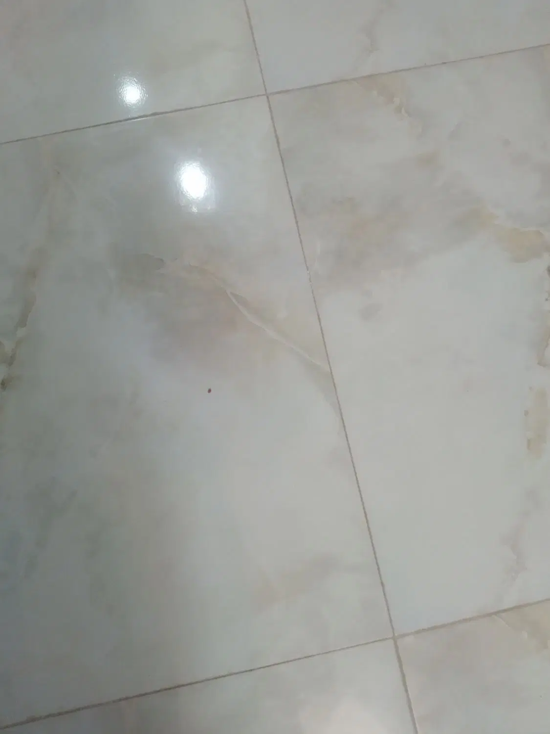 باسلام یک آپارتمان در انتهای کوی حسینی  برای فروش