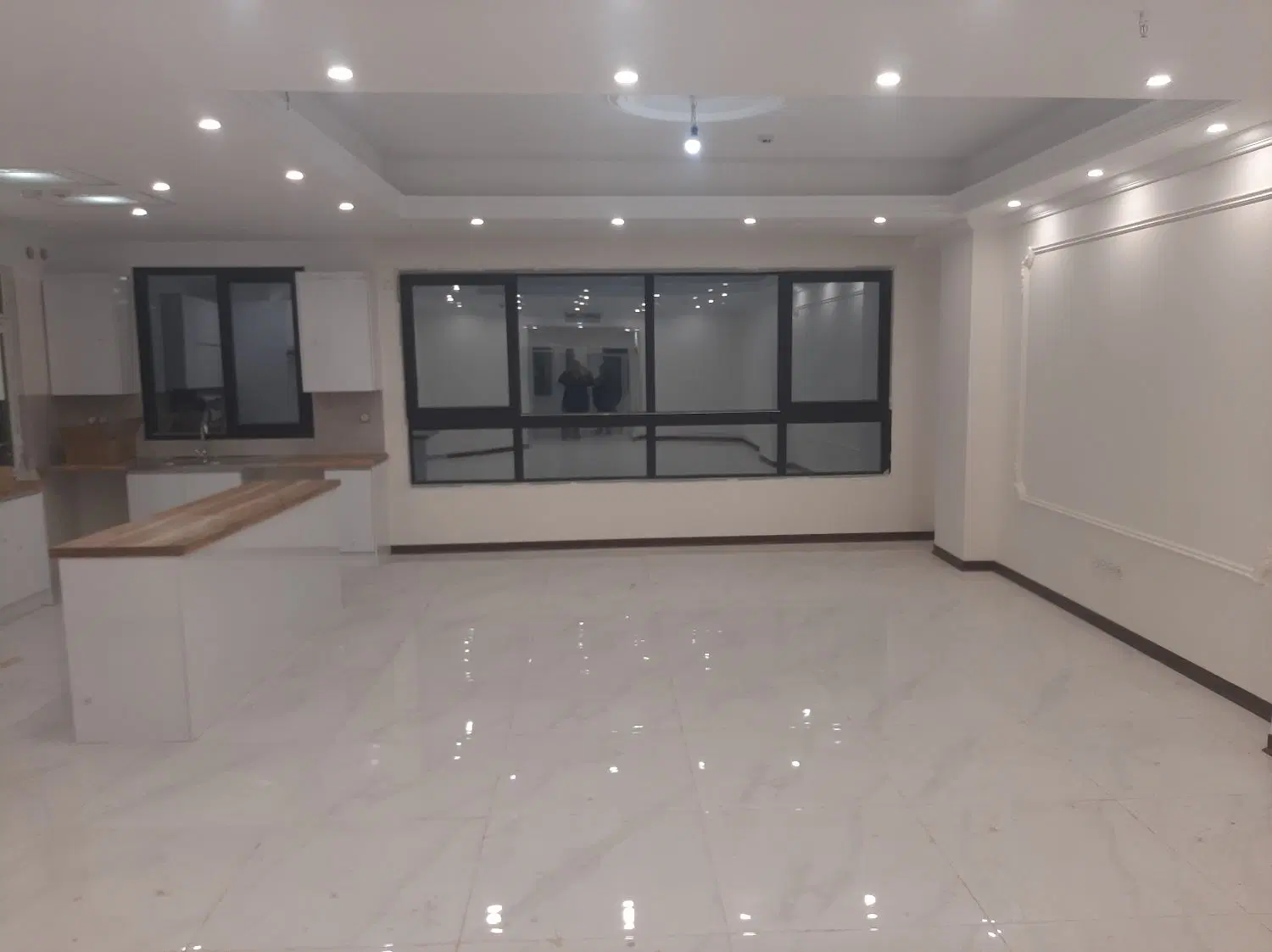 ۹۰متر تکواحدی طبقه ۲پارکینگ انباری