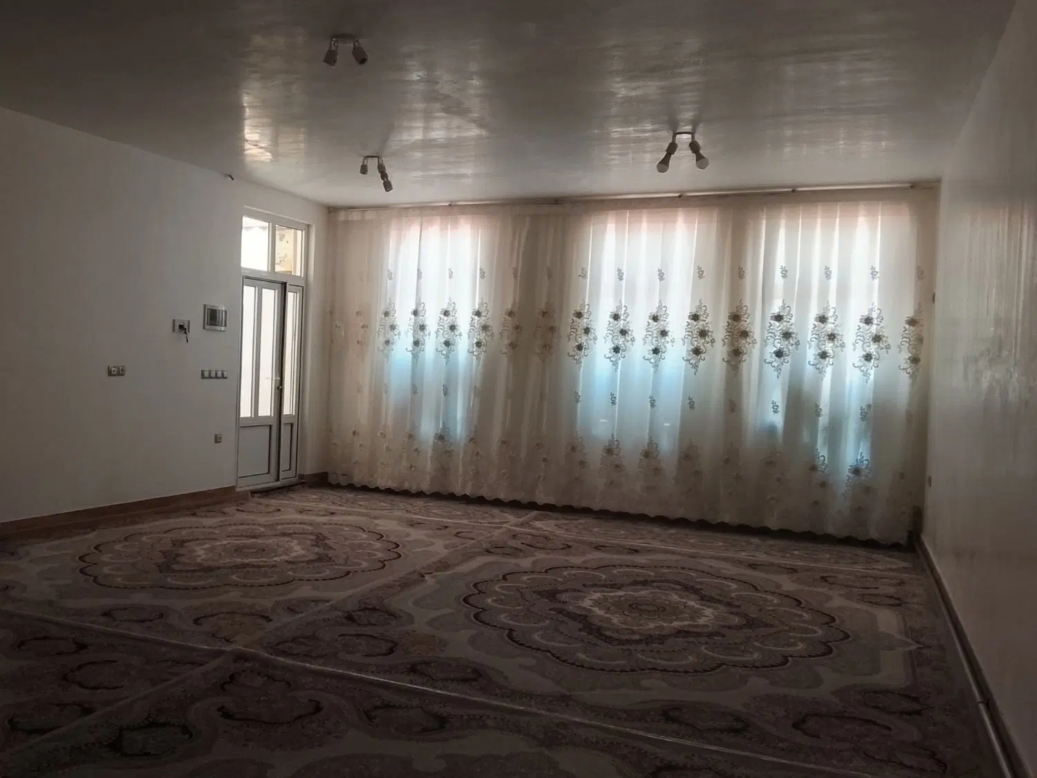 فروش منزل مسکونی دوطبقه