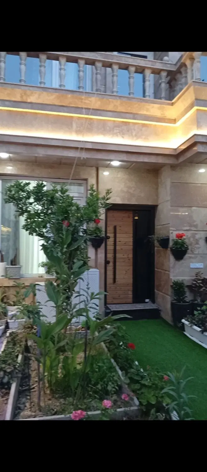 منزل ویلایی دو طبقه