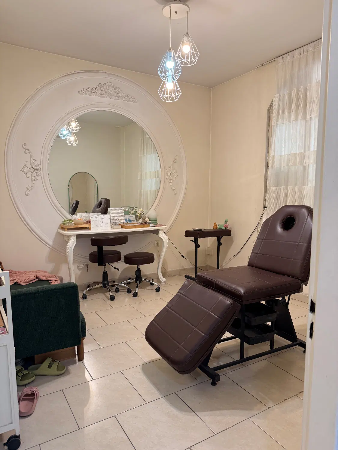 اجاره اتاق ۱۲متری