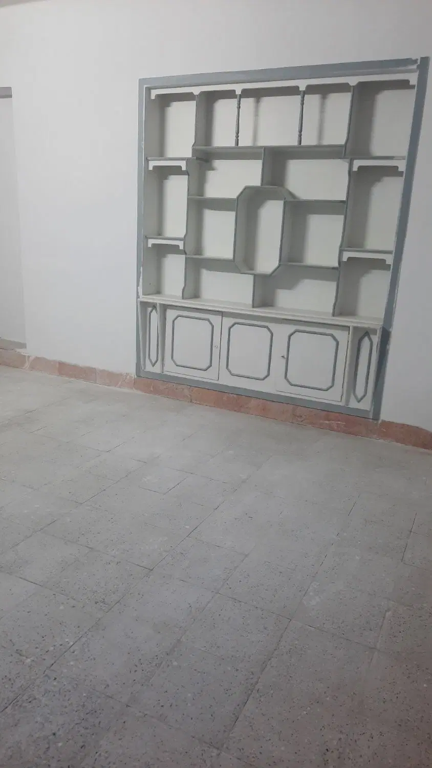 طبقه بالا از منزل ۲ طبقه ویلایی