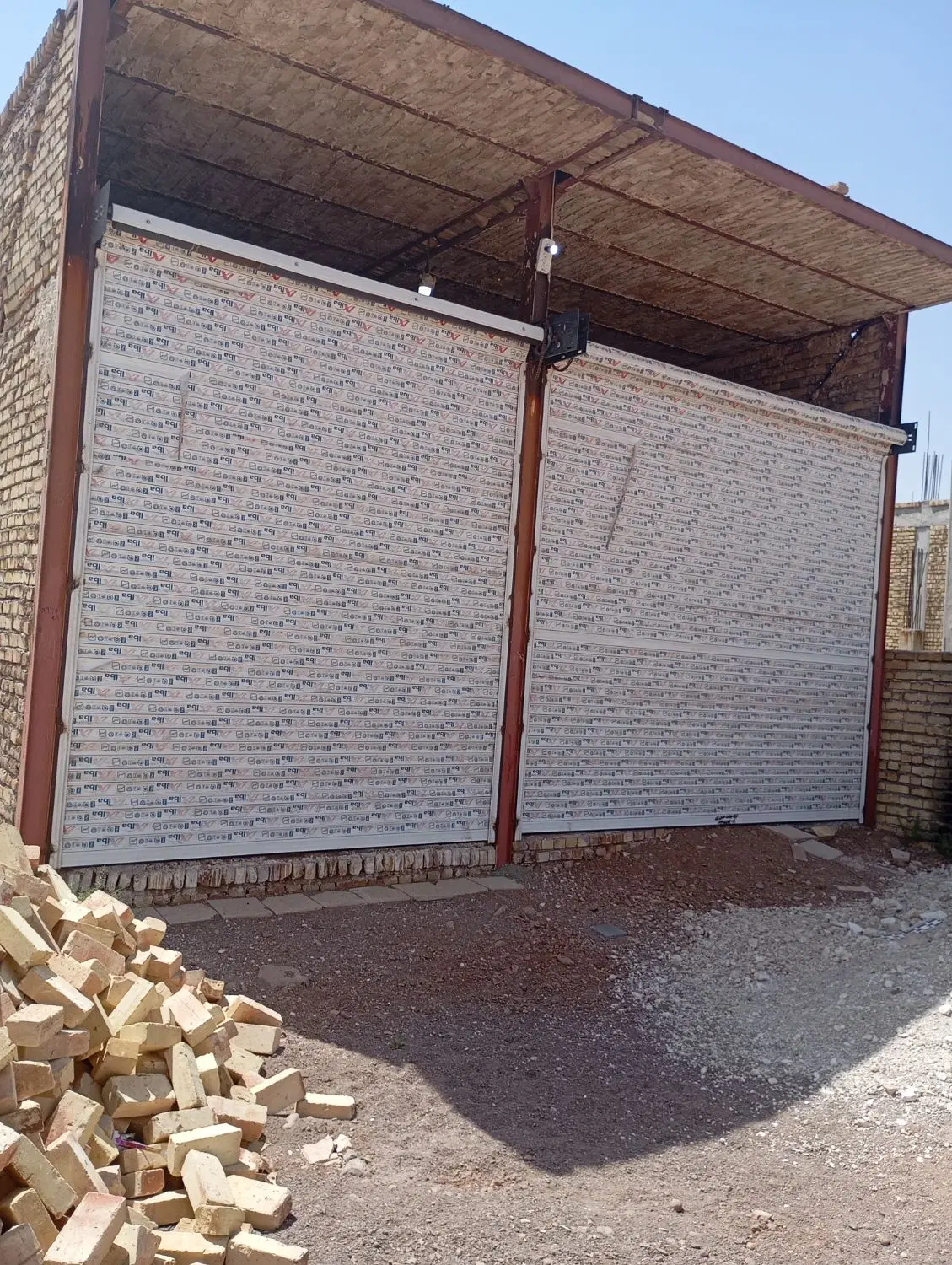 دو باب مغازه تجاری بحرجاده قزوین .رشت.بابت اجاره