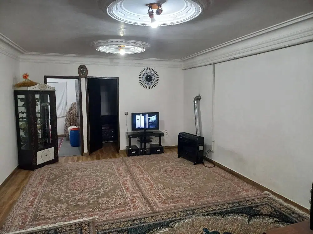 یه واحد ۹۵ متری در حمیدیان