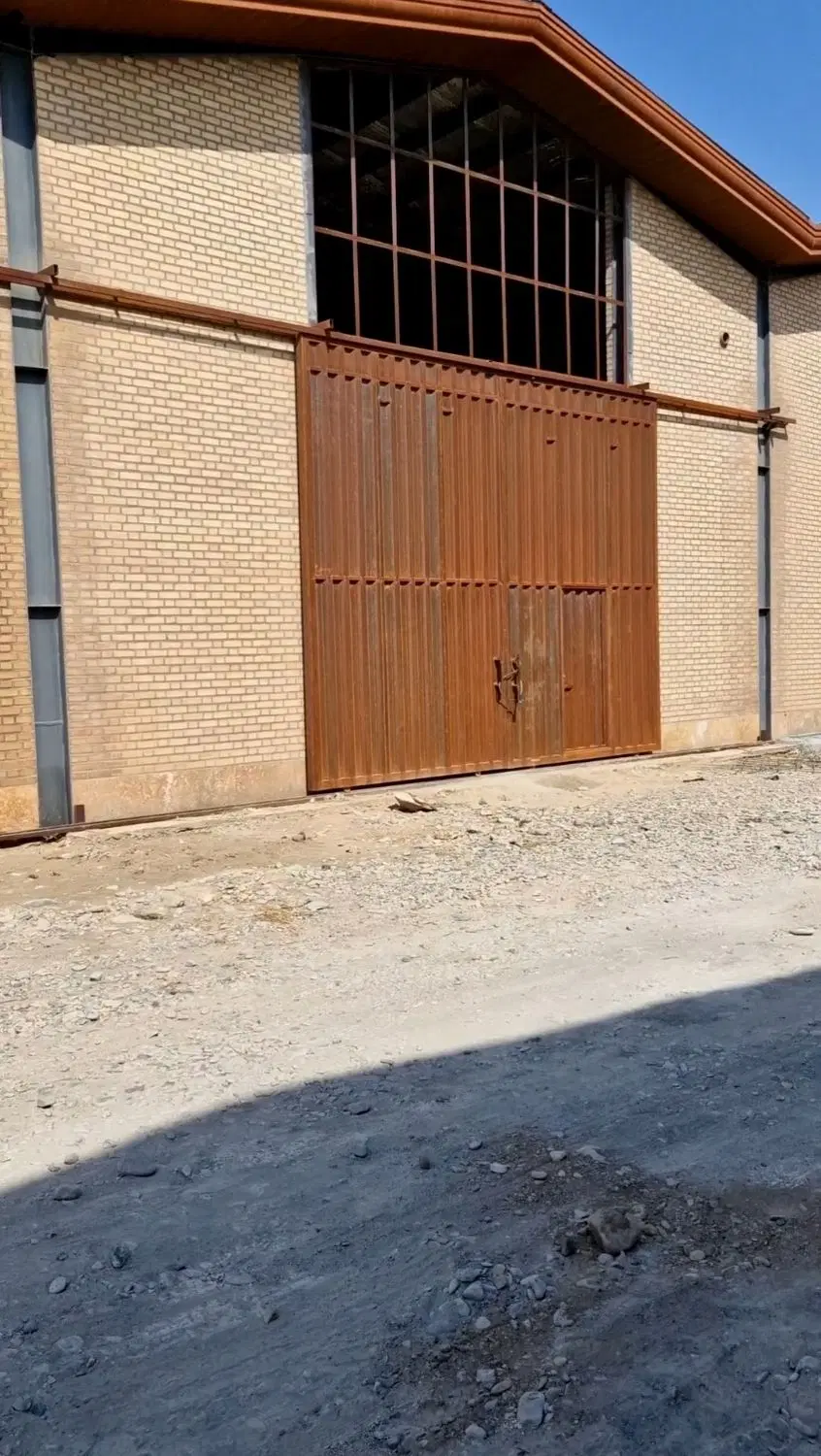 سوله ۲۳۰ متری نوساز شهرک صنعتی صفادشت