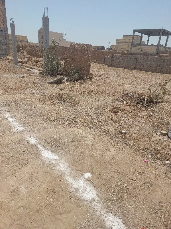 زمین فروشی
