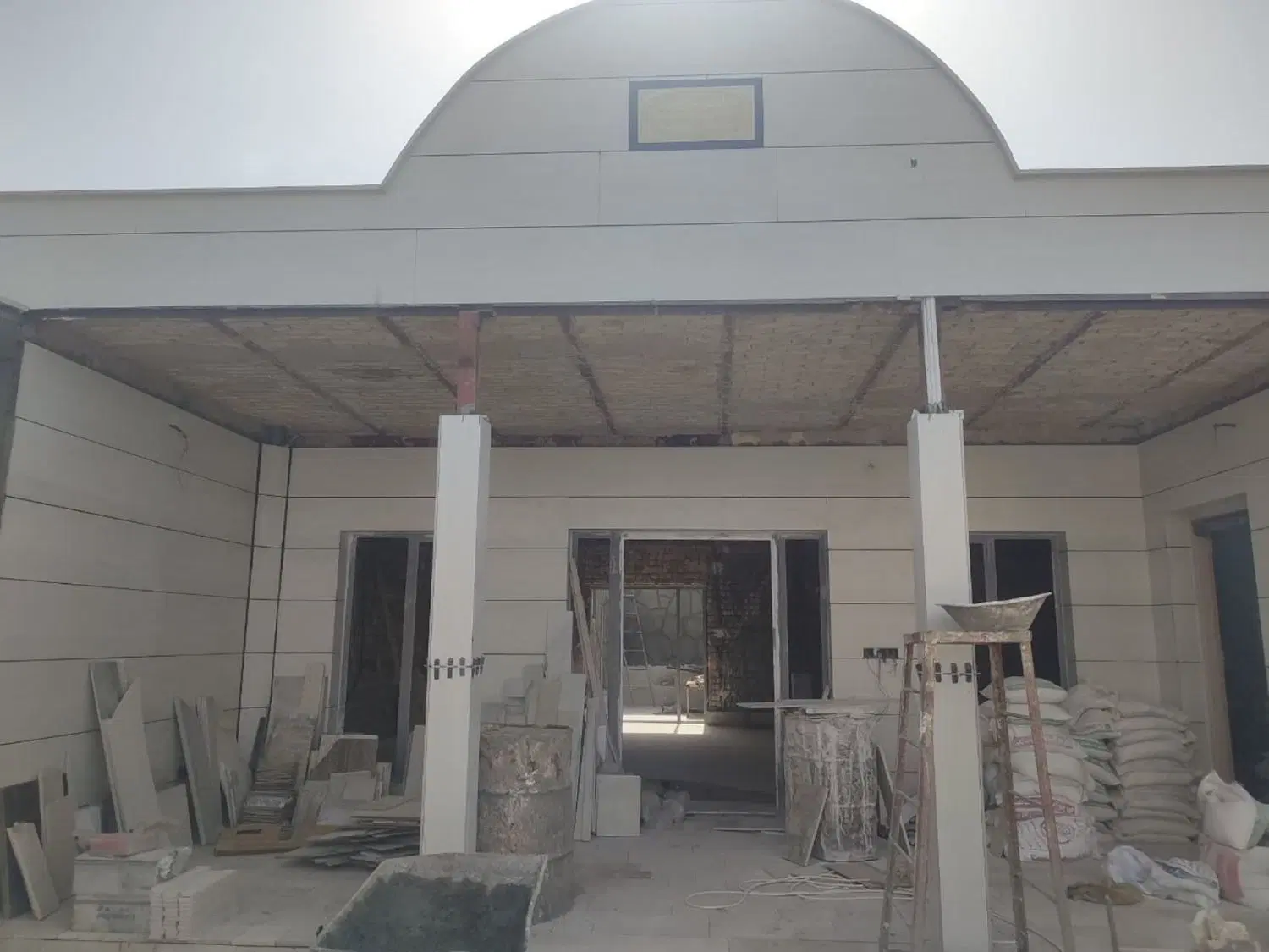 ویلایی بر خیابان اصلی روستای ویریچ