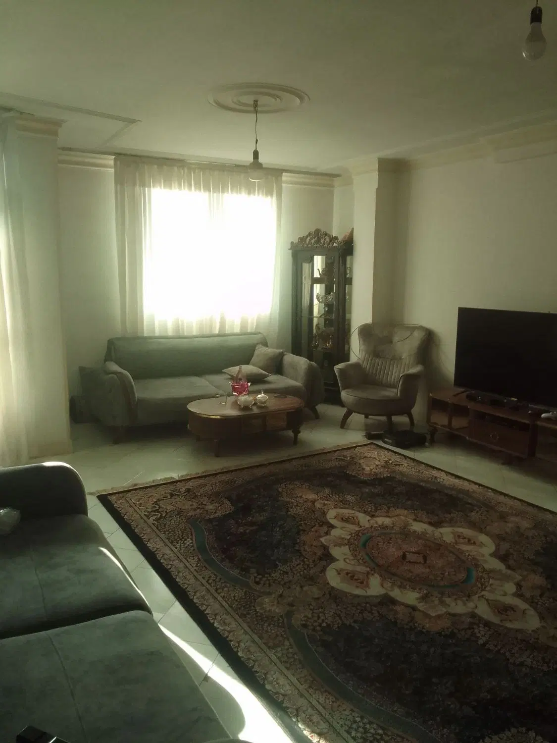 تک واحدی دنج