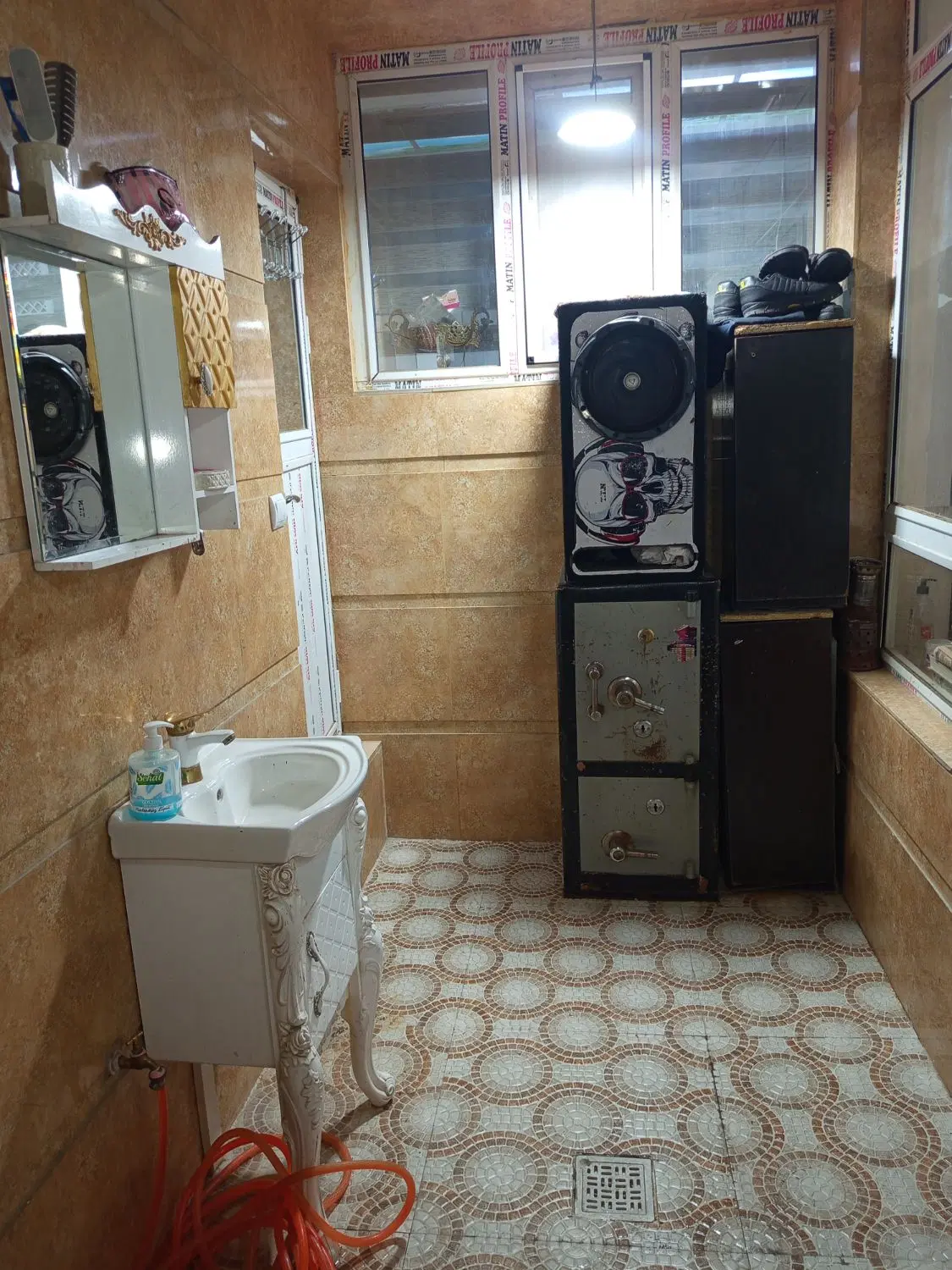 خانه لوکس در مخابرات