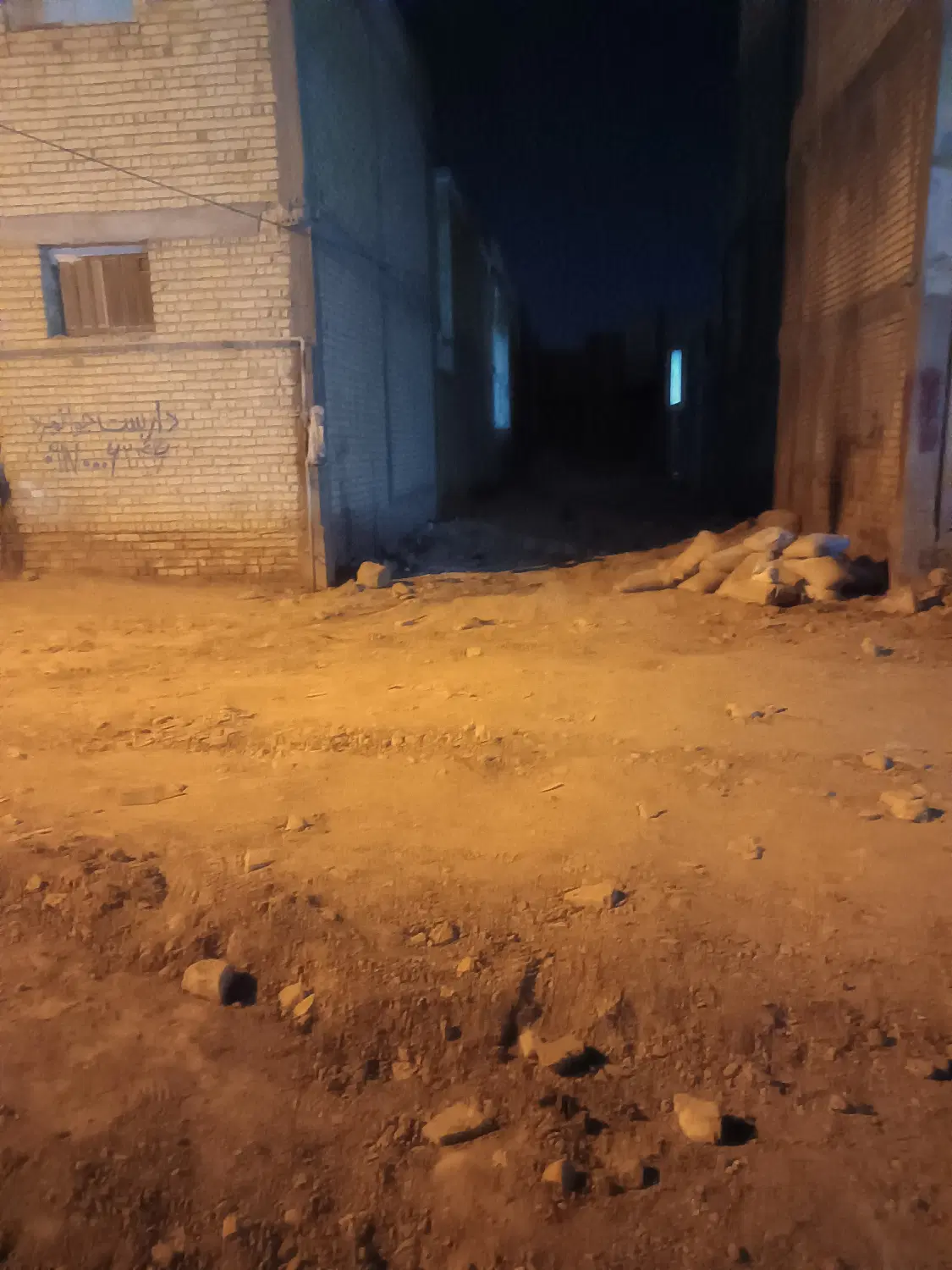 زمین به متراژ 140 متر ‌ کرونی