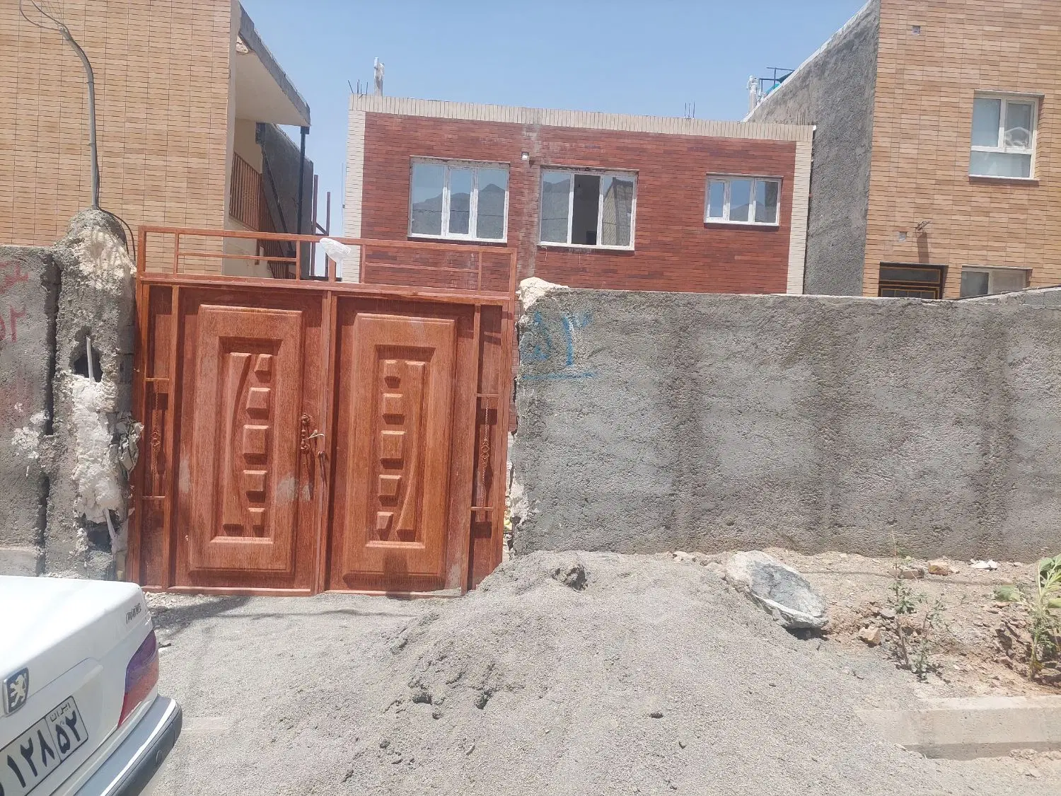 فروش واحد آپارتمان طبقه اول چهکند