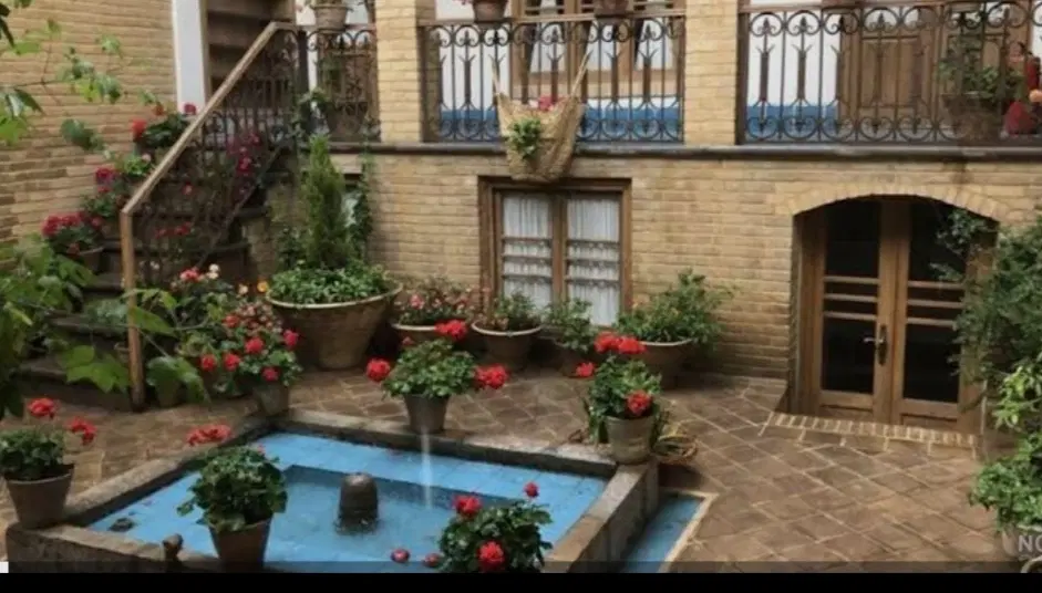فروش منزل ویلایی.