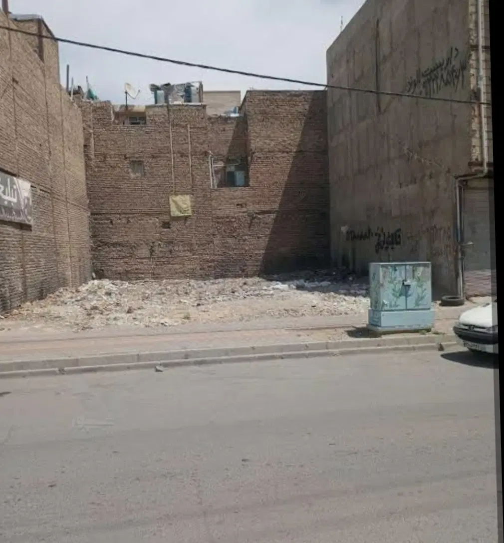 زمین ۱۱۵متری ناصردین