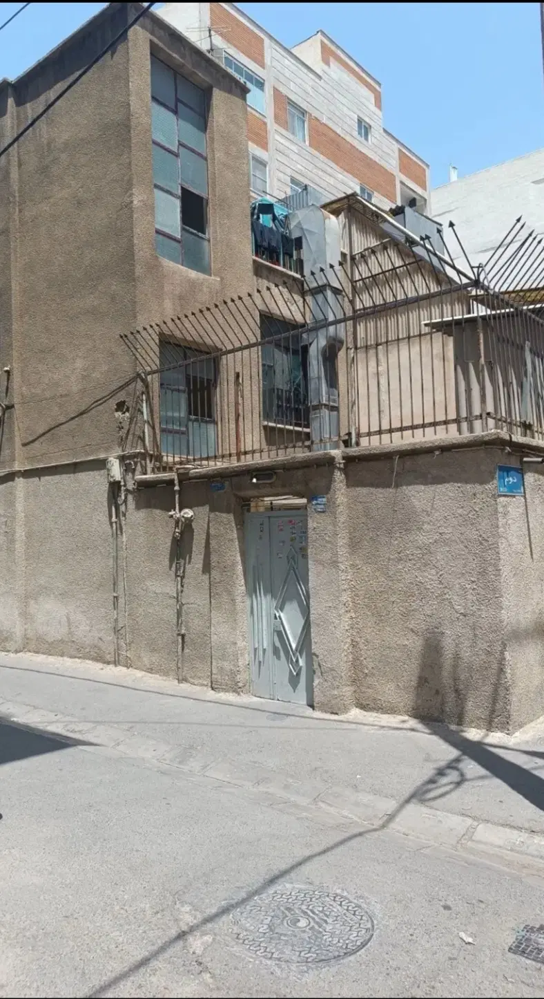 خانه کلنگی ۳۸ متری