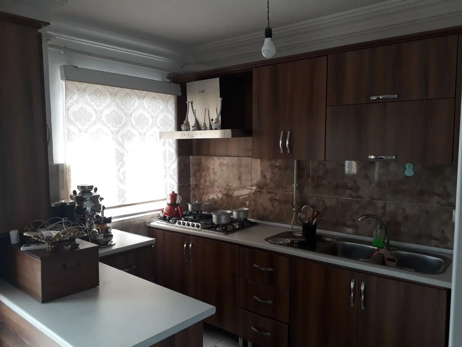 اپارتمان در خیابام معلم دسترسی به مرکز خرید