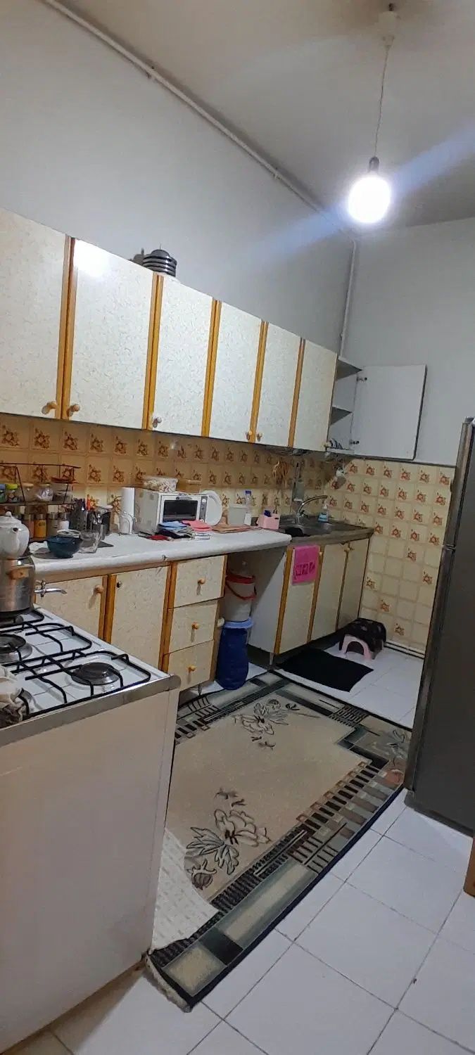 ۹۰ متر طبقه دوم پارکینگ در حیاط