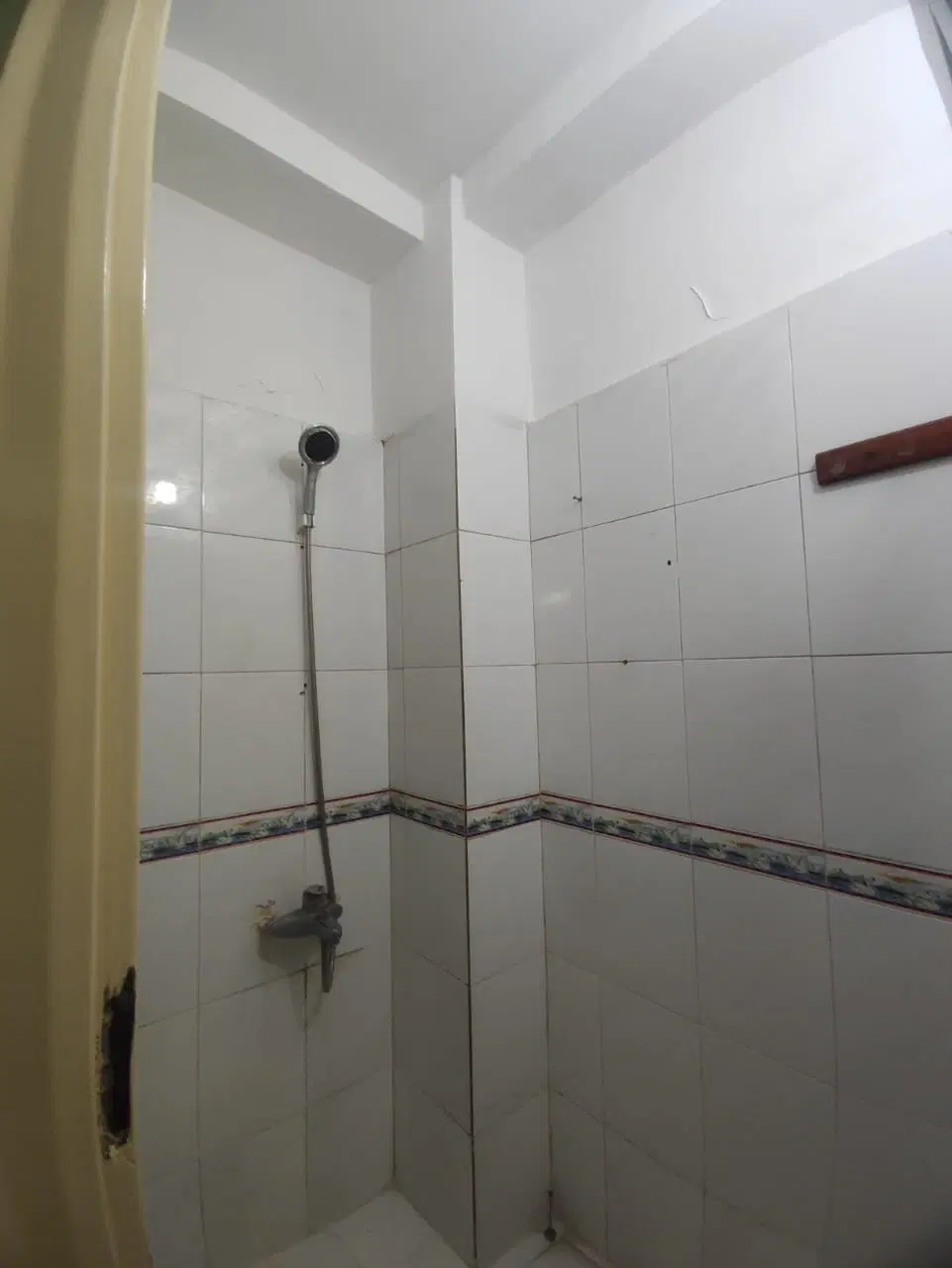 ۵۵متراپارتمان طبقه دوم باآسانسور انتهای خ عاشری