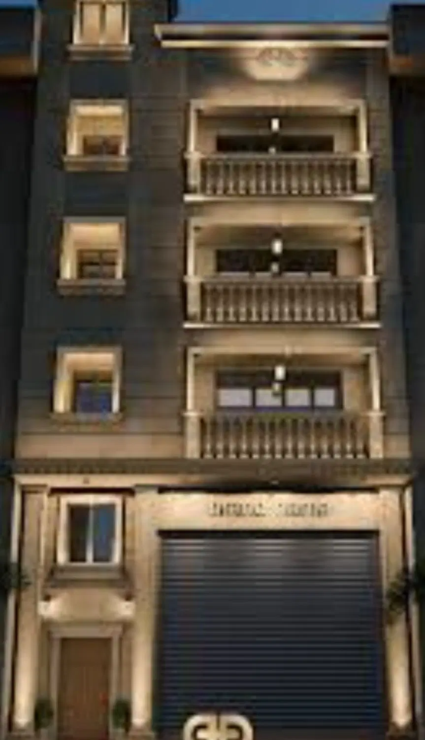 مغازه سه طبقه