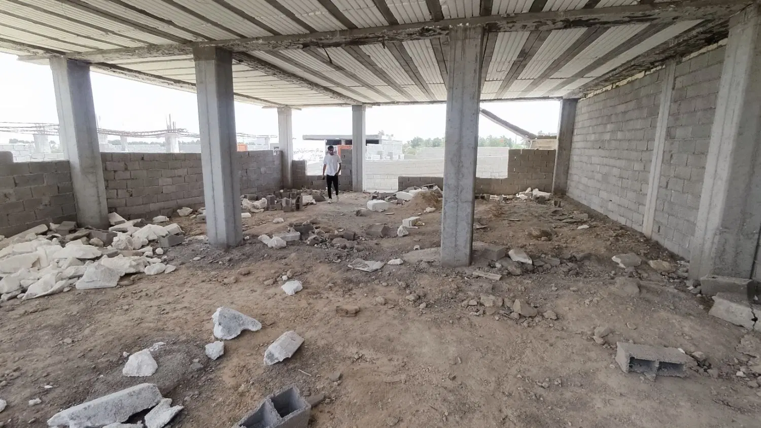 نیمه کاره۲۲۰متری تنگک دوم
