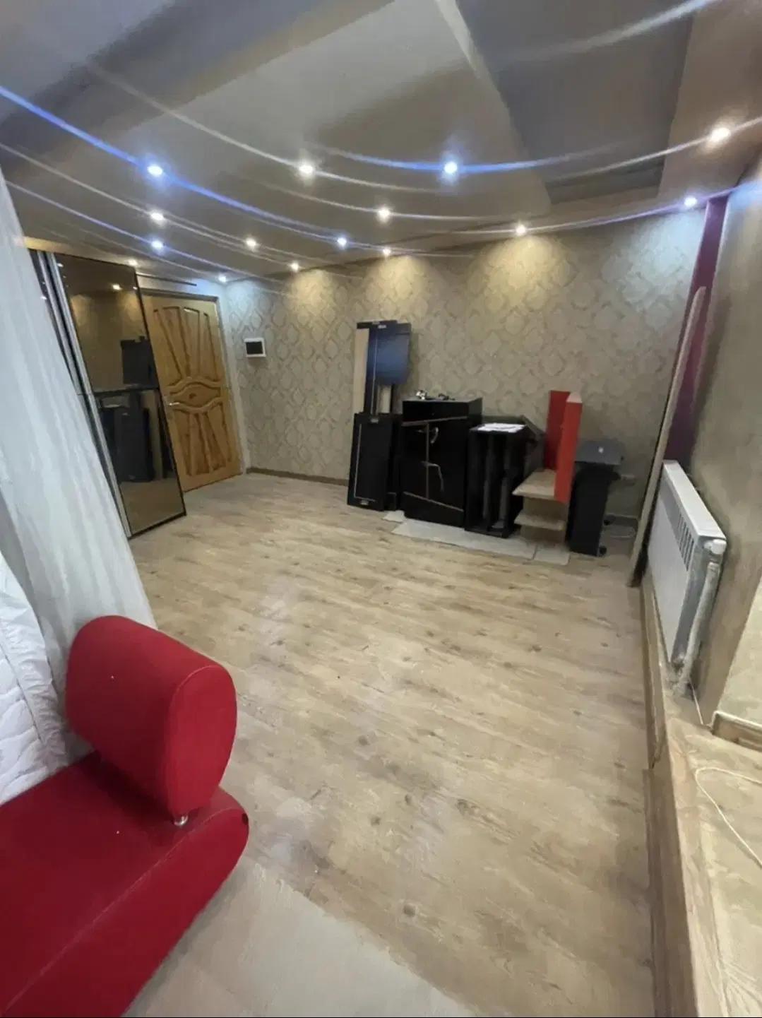 الهیه ۲۷متر آپارتمان نقلی با پارکینگ سندی
