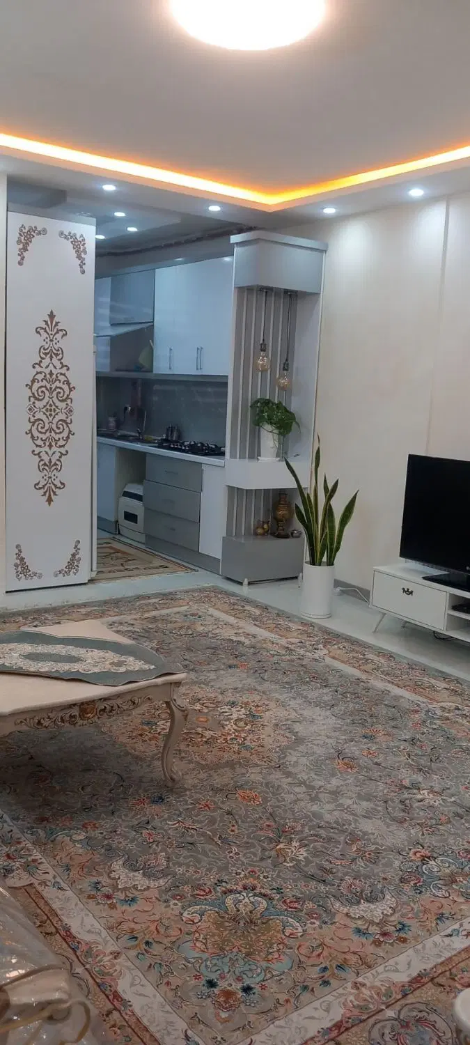 ۷۰ متری فول خیابان غلامی