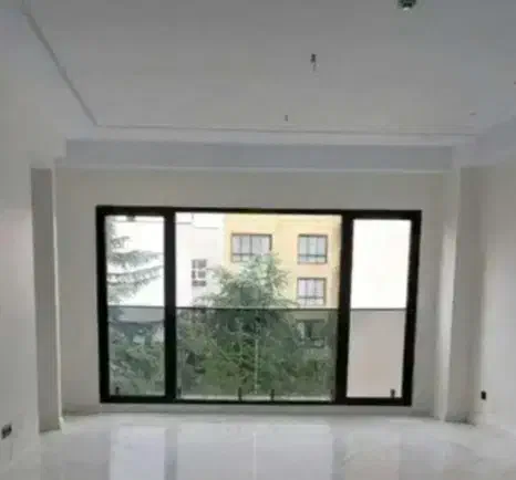 بی نظیر نیست در جهان ملک