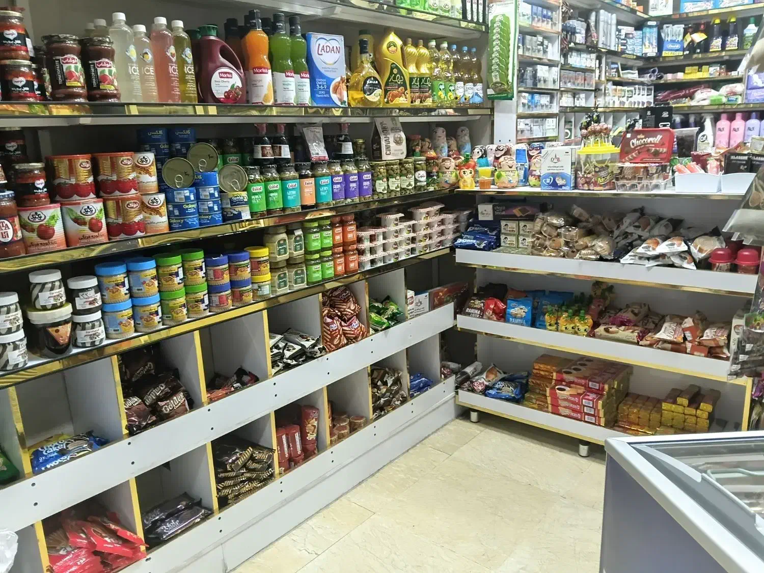 سوپر مارکت رهن و اجاره با وسایل