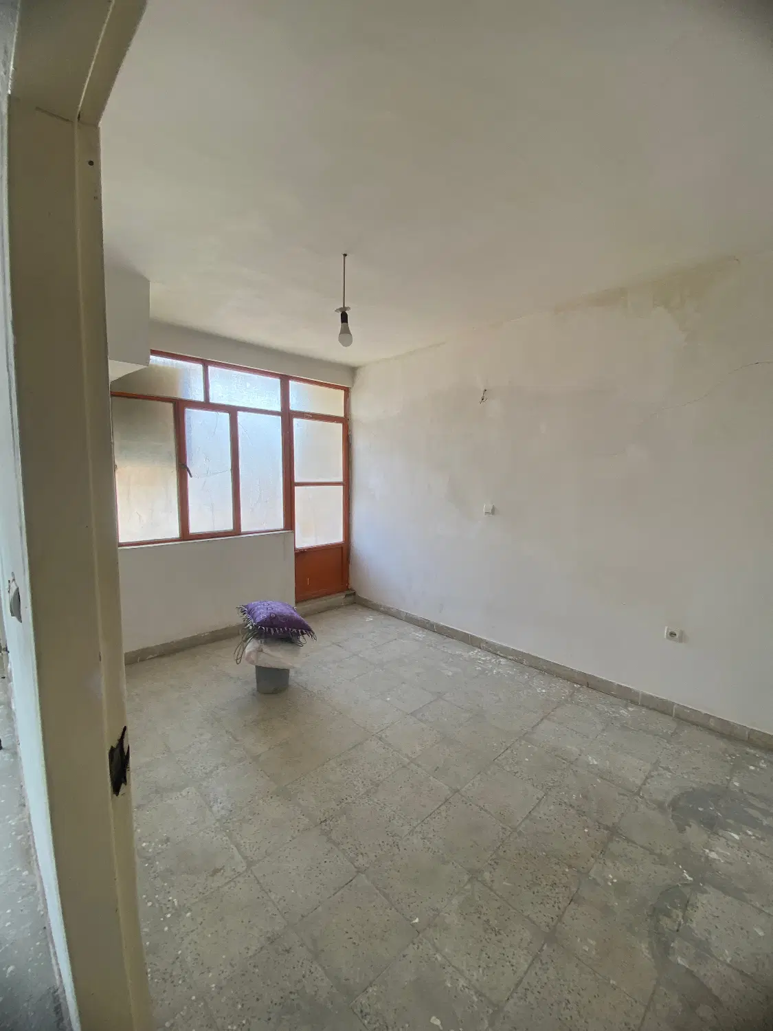 فروش واحد خبرنگار عرصه و عیان