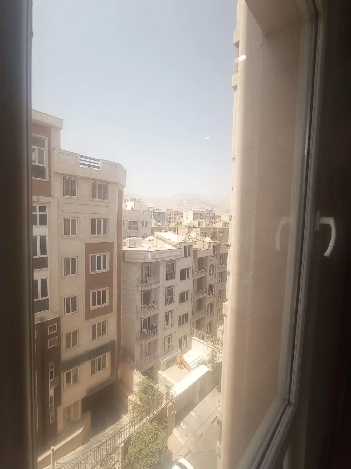 120متر2خواب طبقه۴  تکواحدی تخلیه  سازمان آب
