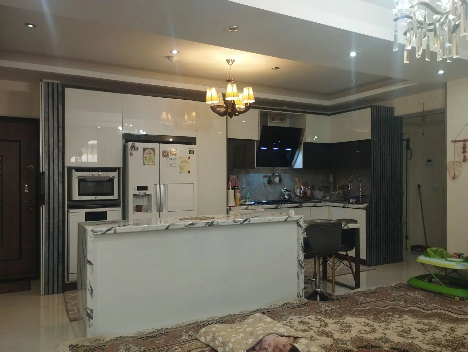 ۸۷متری دوخوابه ساماندهی فازه ۵ عارف ۱ شیک ومرتب