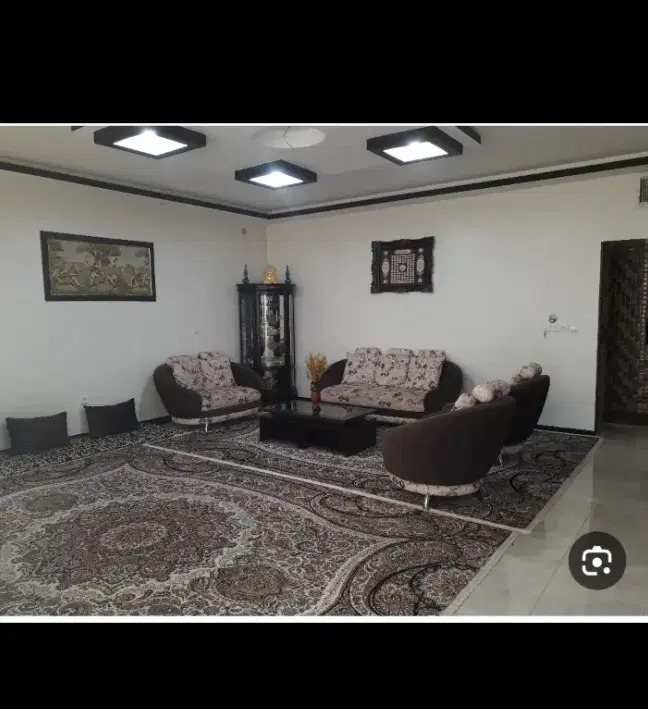 همخانه میشوم