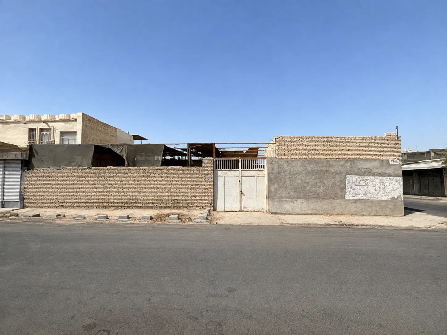 فروش ملک ۲۵۰ متری دونبش