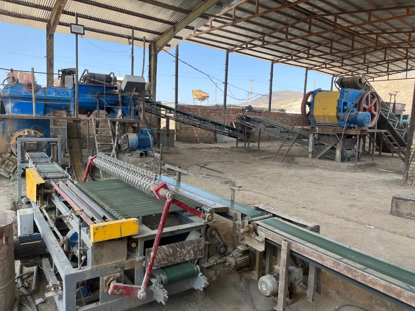 فروش کارخانه آجر سفال واقع در ملایر