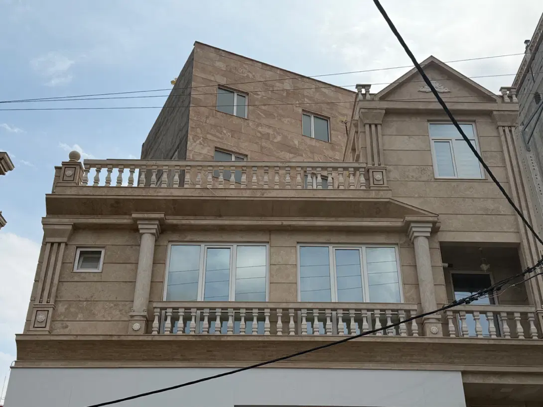 فروش شش دانگ عرصه و اعیان یک باب مغازه و یک واحد