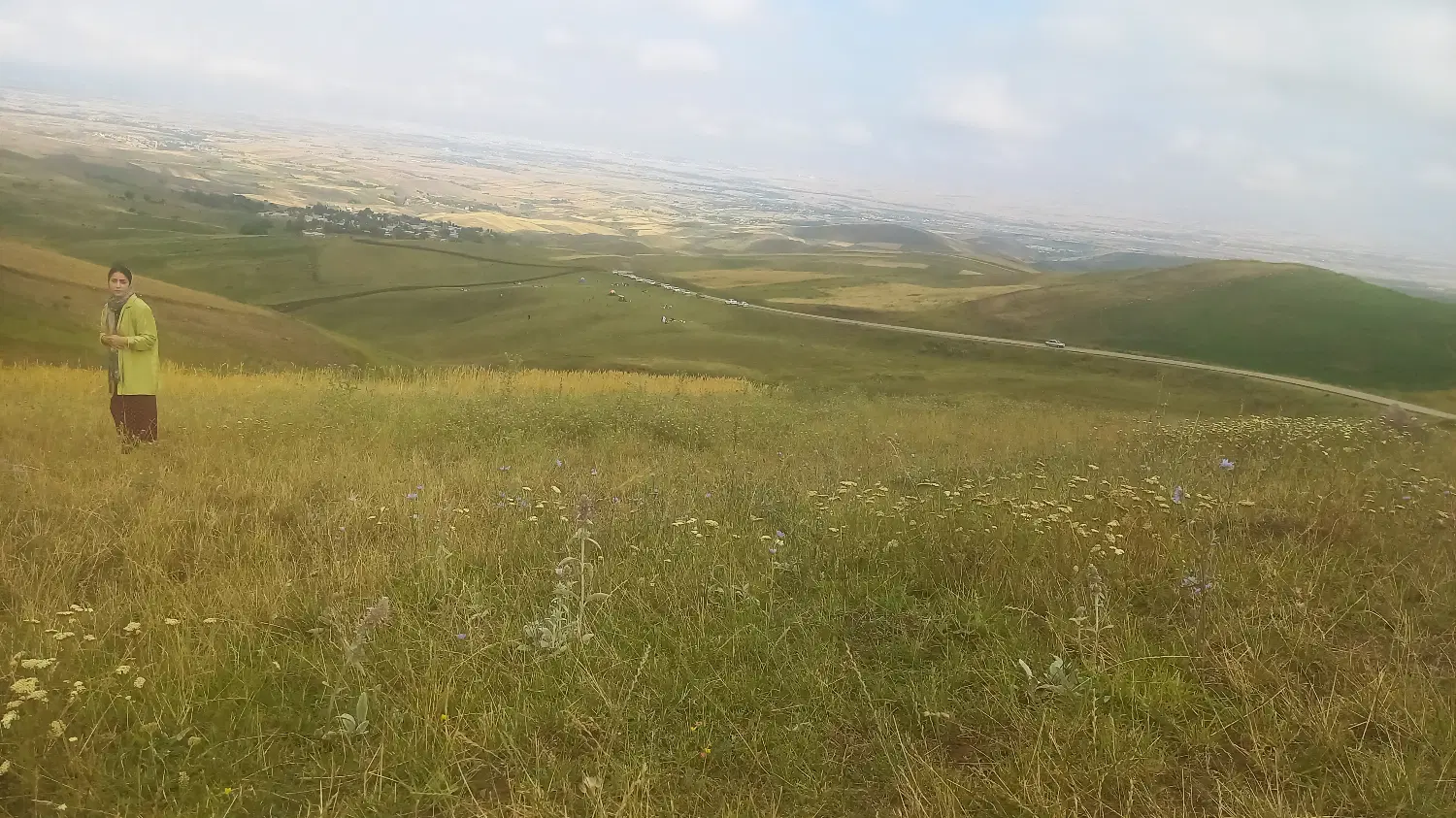 اردبیل‌زمین‌برای‌باغ‌وویلا‌ورستوران‌غیره.