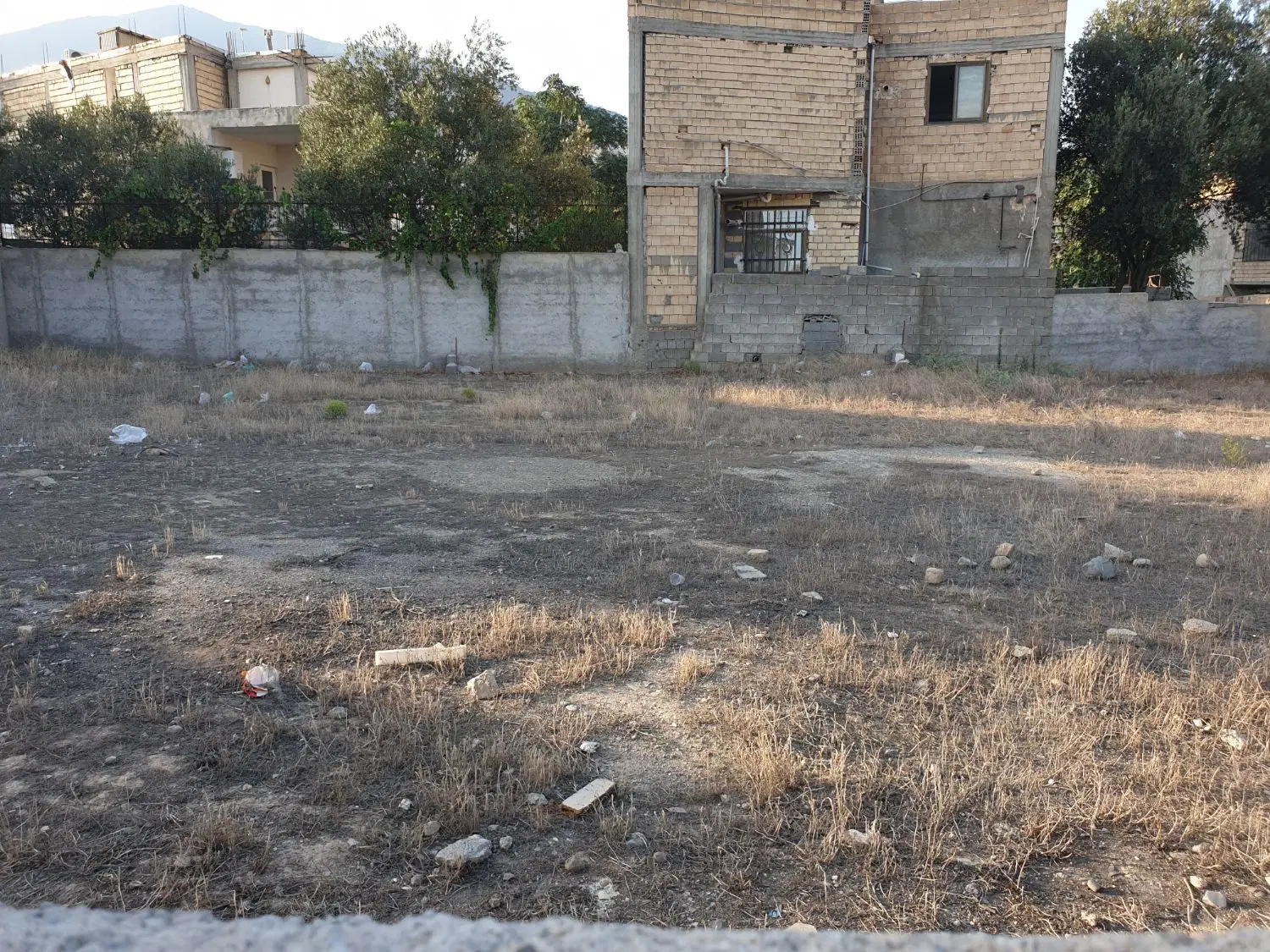 زمین مسکونی