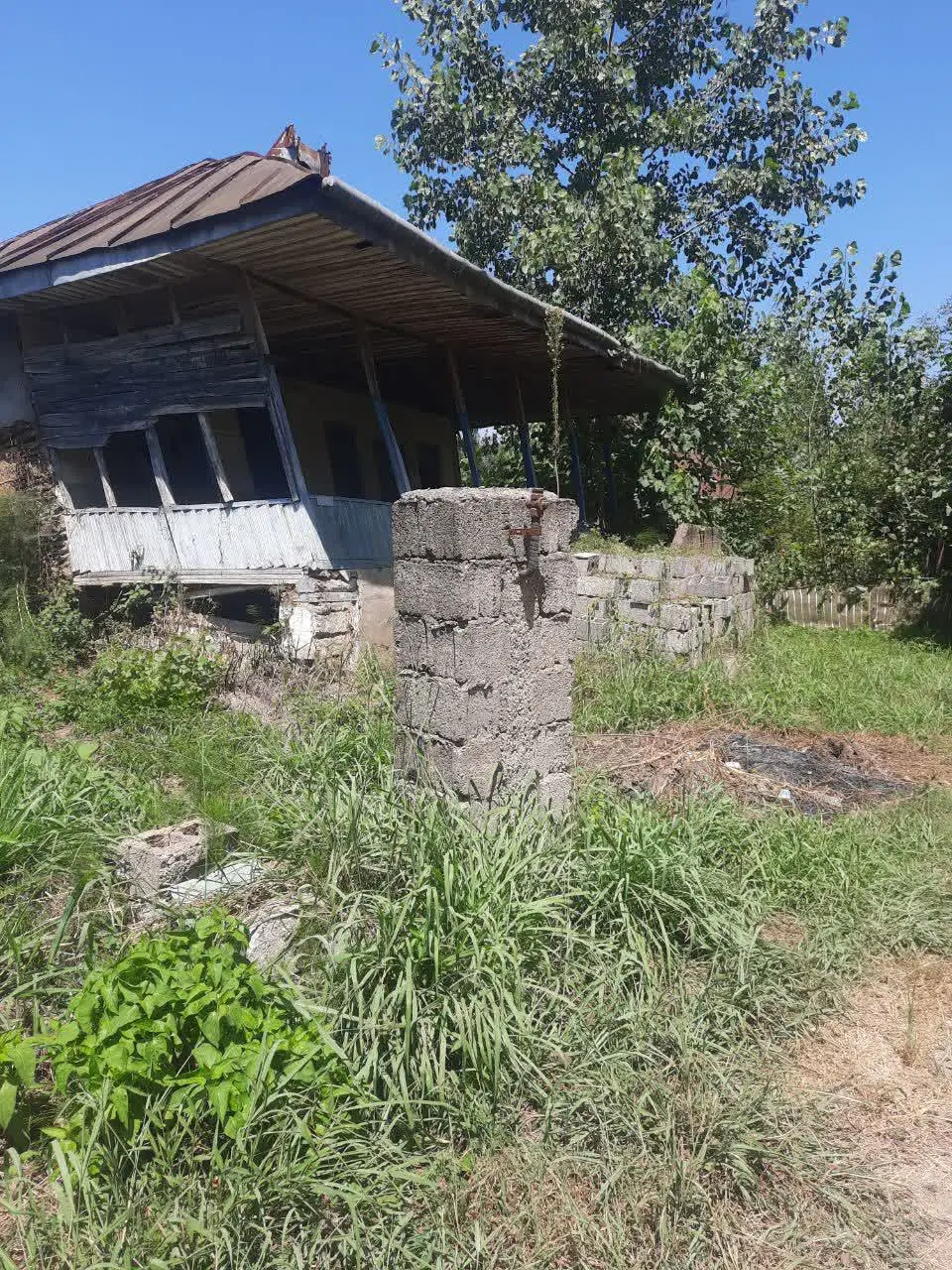 فروش زمین دارای خانه کلنگی