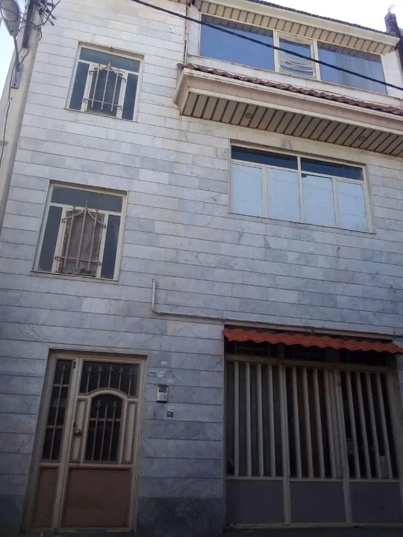 بین شریعتی وجعفری کوچه بقایی