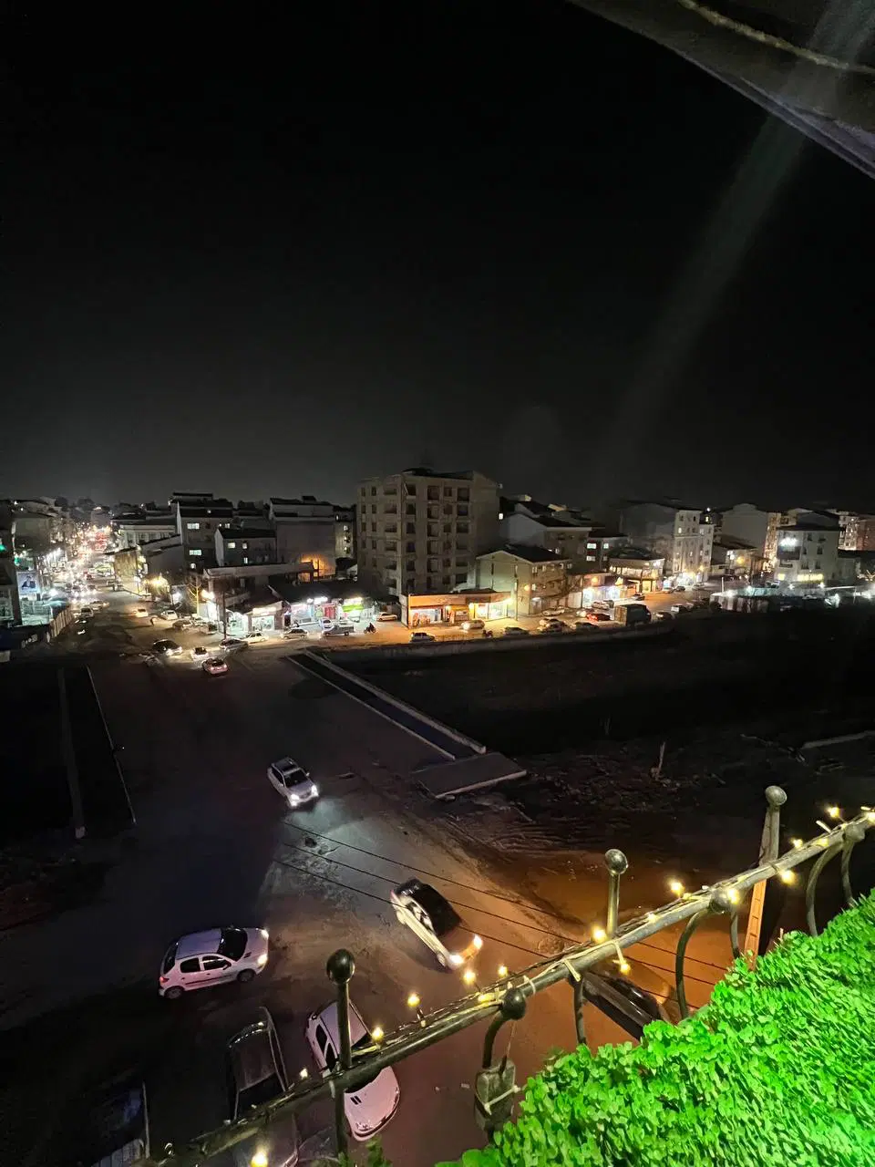 واحد تجاری در گلسار