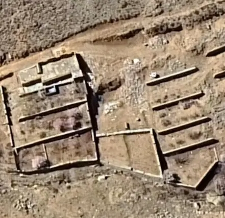 زمین دهبالا